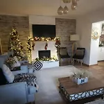 Hanul Anei - Entire Villa *