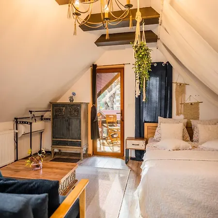 Hanul Anei - Entire * براشوف