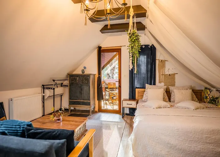 Hanul Anei - Entire * Brasov