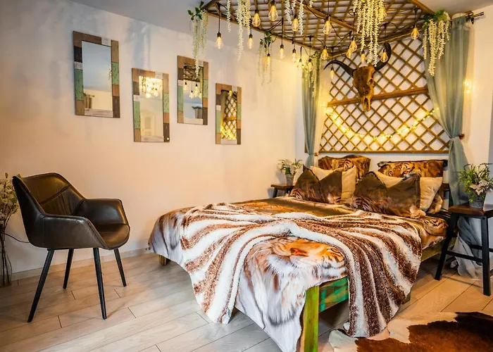 Villa Hanul Anei - Entire *