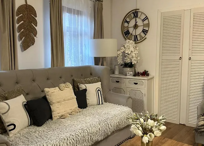 Hanul Anei - Entire Villa *